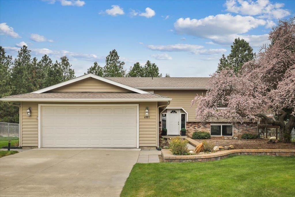 Photo of 4007 S FOREST MEADOWS Dr, Spokane Valley, WA 99206 (MLS # 202615658)