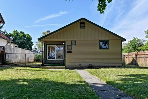 Photo of 324 E Everett Ave, Spokane, WA 99207 (MLS # 202615615)