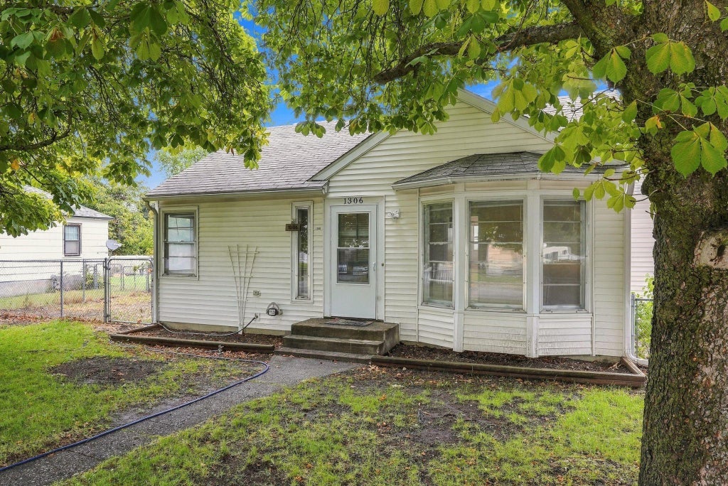 Photo of 1306 N Farr Rd, Spokane Valley, WA 99206 (MLS # 202624443)