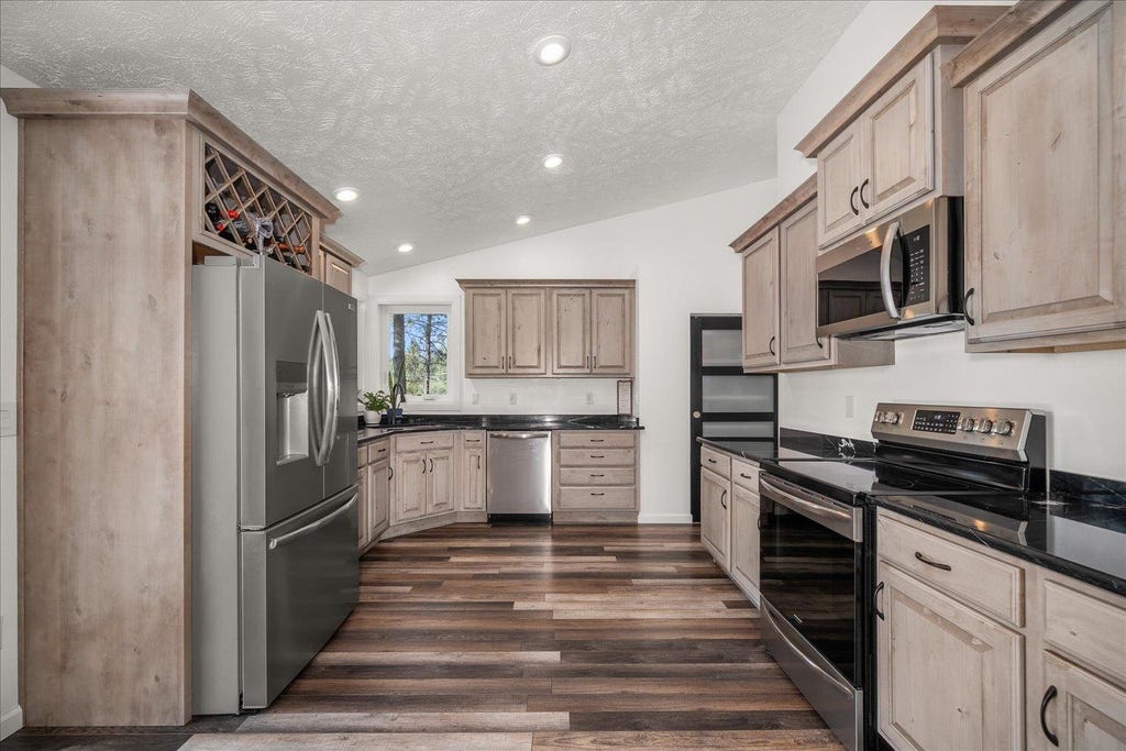 Photo of 21611 N Little Spokane Dr, Colbert, WA 99005 (MLS # 202623026)