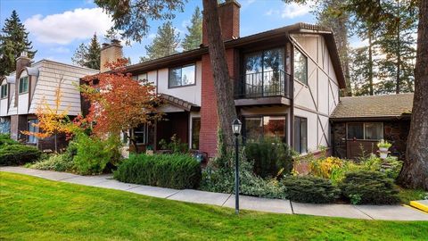 Photo of 12515 N Fairwood Dr, Spokane, WA 99218 (MLS # 202526158)