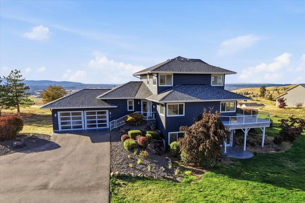 Photo of 22718 E Dutchmans Ln, Liberty Lake, WA 99019 (MLS # 202626027)