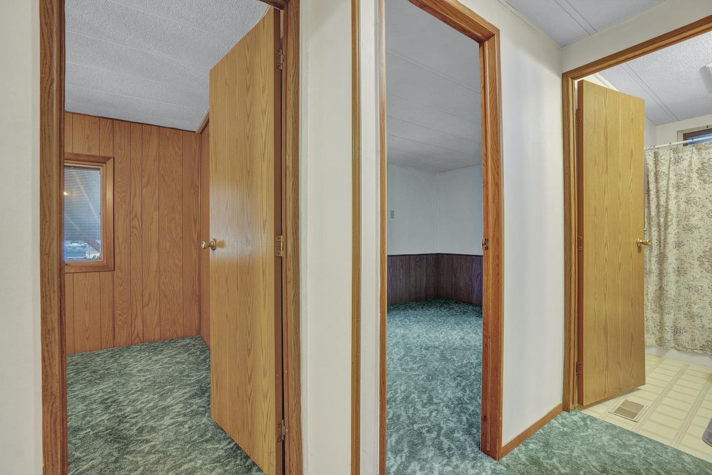 Photo 18 of 43 of 3301 E Bull Run Ln mobile home
