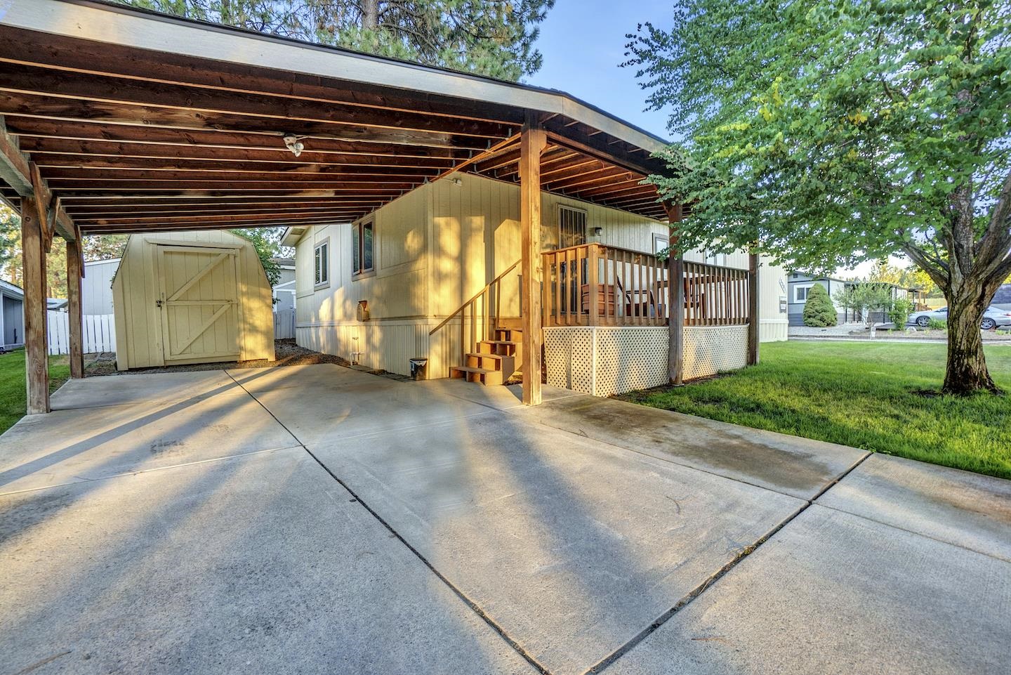 Photo 6 of 43 of 3301 E Bull Run Ln mobile home