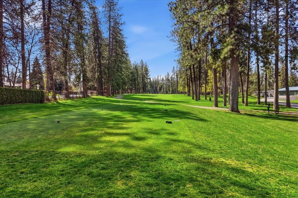 Photo of 4328 S Perry St, Spokane, WA 99203 (MLS # 202615767)