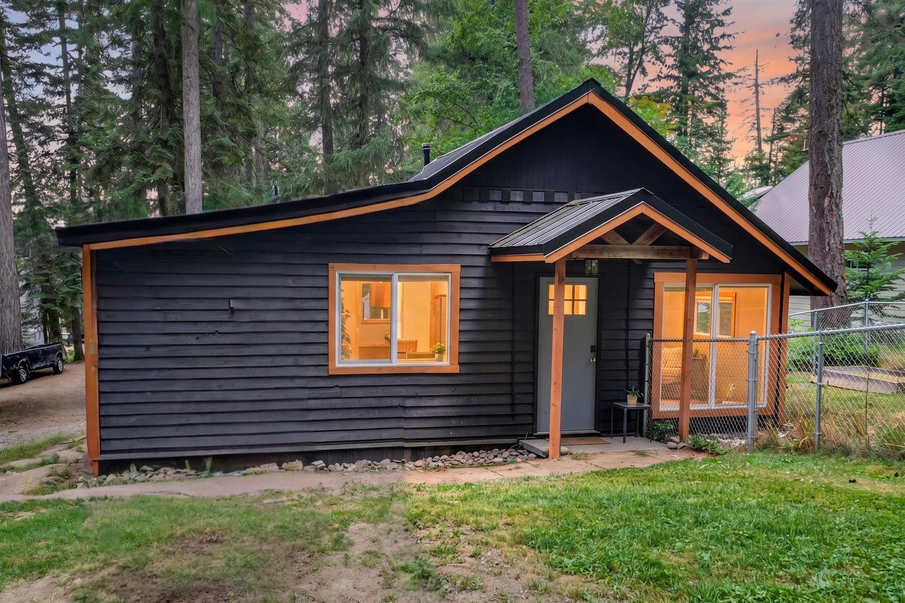 Photo 1 of 45 — 13908 N East Newman Lake Dr, Newman Lake, WA 99025