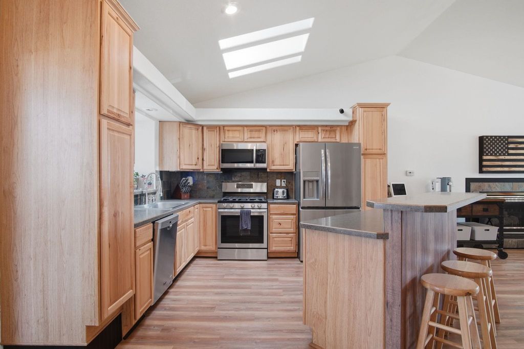 Photo of 605 S Stanley Ct, Medical Lake, WA 99022 (MLS # 202615876)