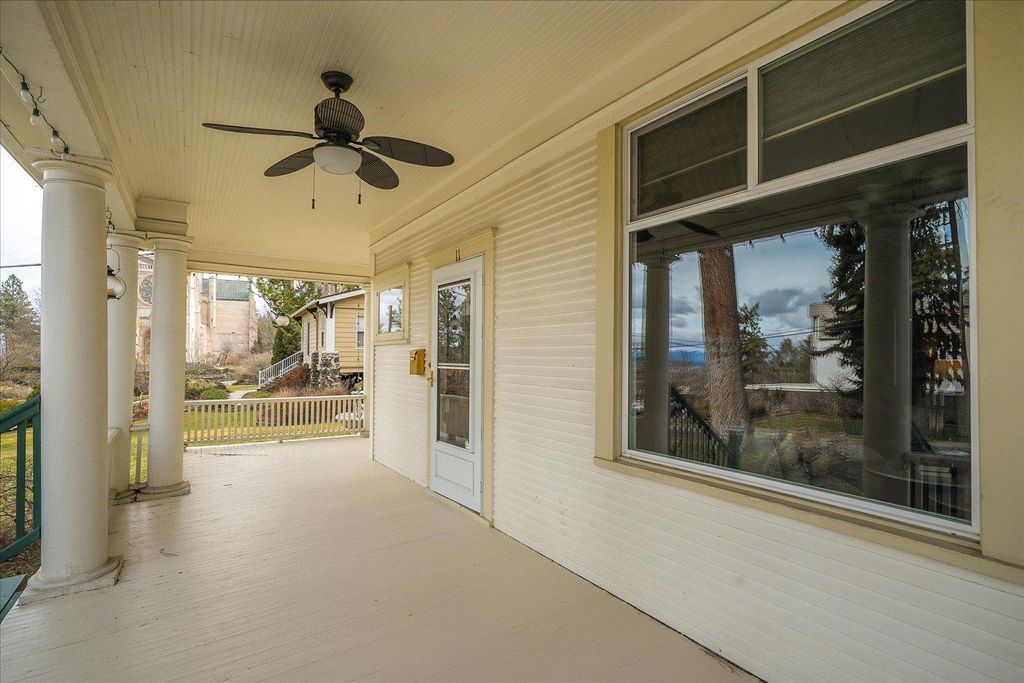 Photo of 11 W Sumner Ave, Spokane, WA 99204 (MLS # 202616441)