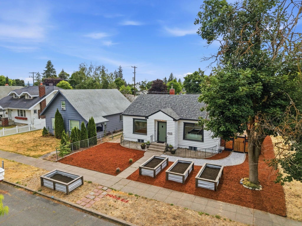 Photo of 4227 N Post St, Spokane, WA 99005 (MLS # 202619939)