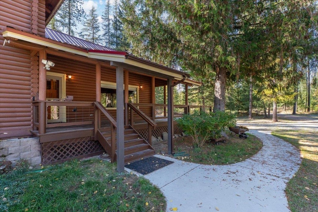 Photo of 44 Weber Rd, Newport, WA 99156 (MLS # 202626135)