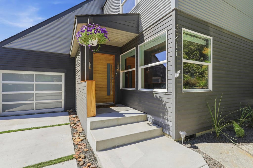 Photo of 3211 W 5th Ave, Spokane, WA 99224 (MLS # 202619971)