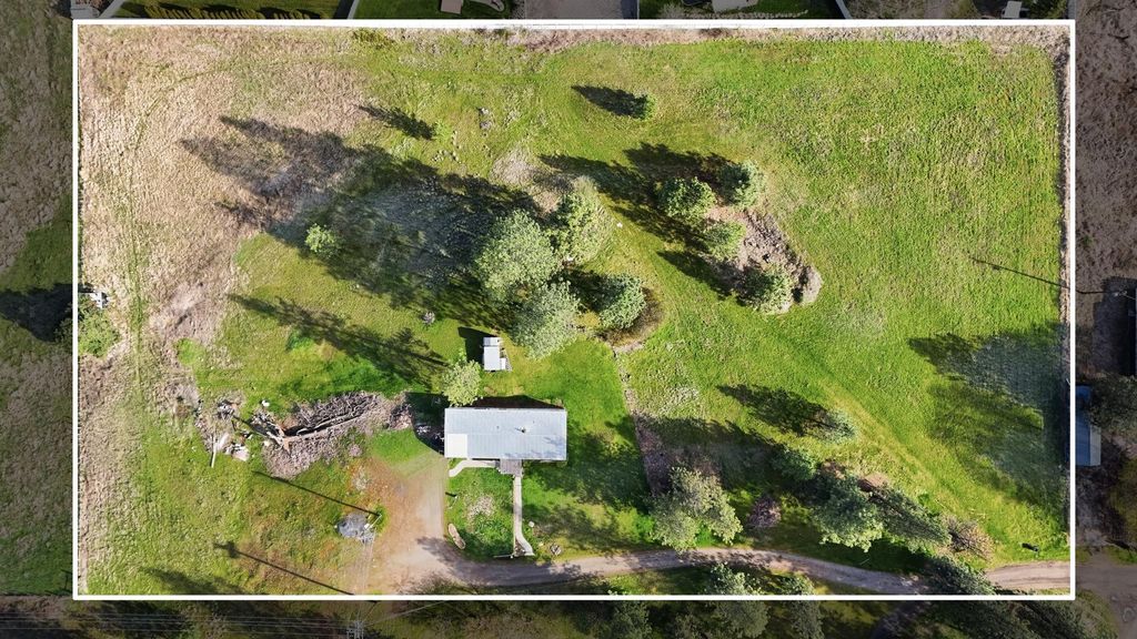 Photo of 6404 W 48th Ave, Spokane, WA 99224 (MLS # 202615780)