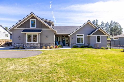 Photo of 7712 N Austin Rd, Spokane, WA 99208 (MLS # 202614496)