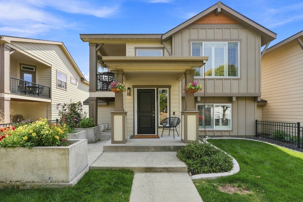 Photo of 2007 W Bridge Ave, Spokane, WA 99201 (MLS # 202623697)