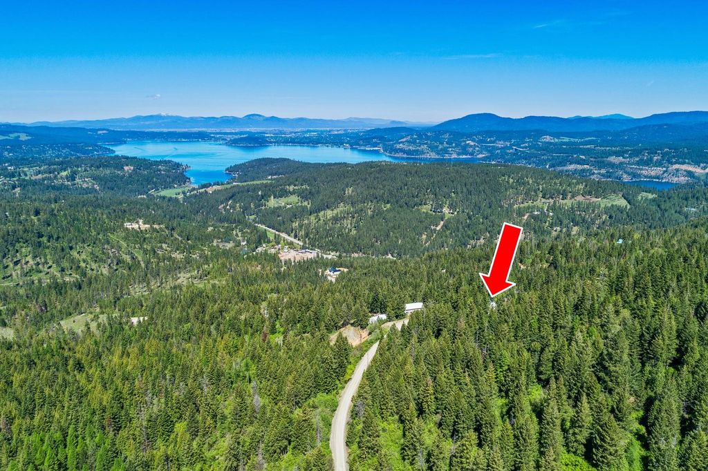 Photo of 9338 S Caribou Ridge Rd, Harrison, ID 83833 (MLS # 202616226)