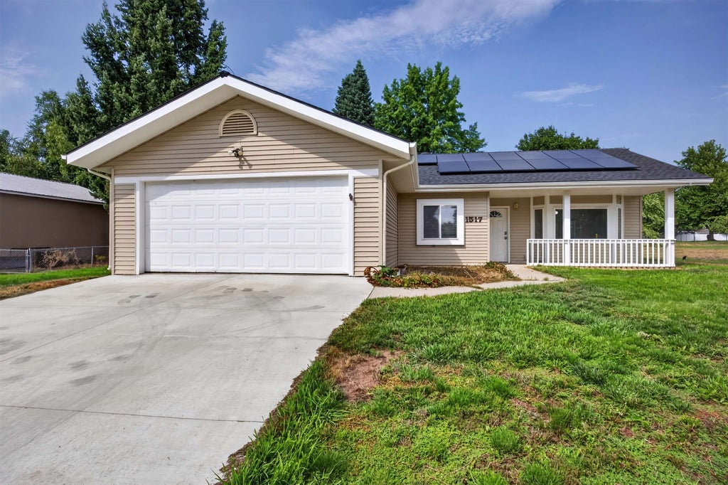 Photo of 1517 E Third St, Deer Park, WA 99006 (MLS # 202623403)