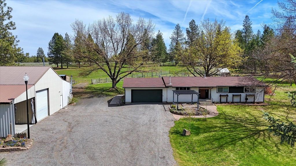 Photo of 2717 S Jays Rd, Medical Lake, WA 99022 (MLS # 202615971)