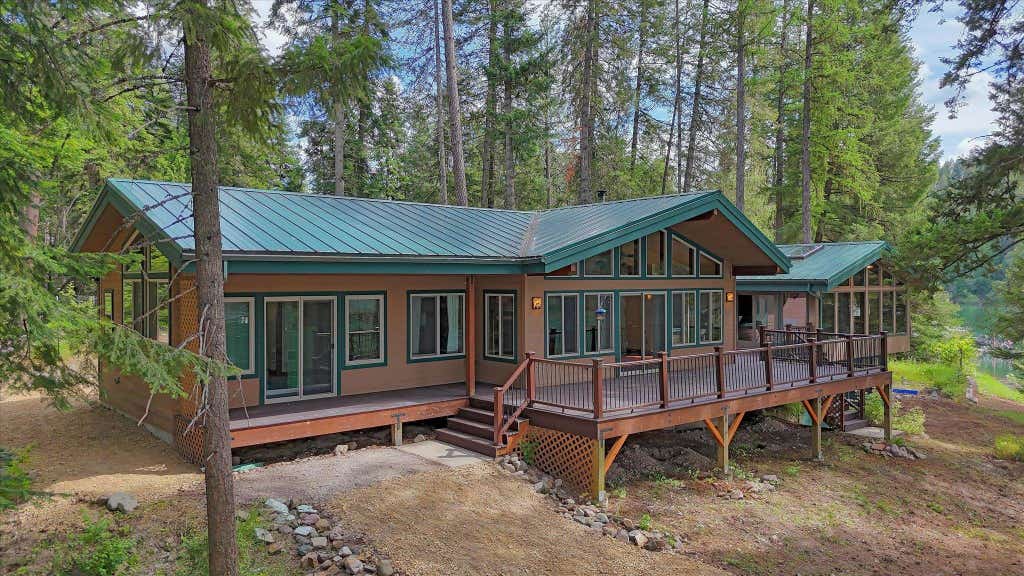 Photo of 241 Pend Oreille Homes Rd, Newport, WA 99003 (MLS # 202620850)