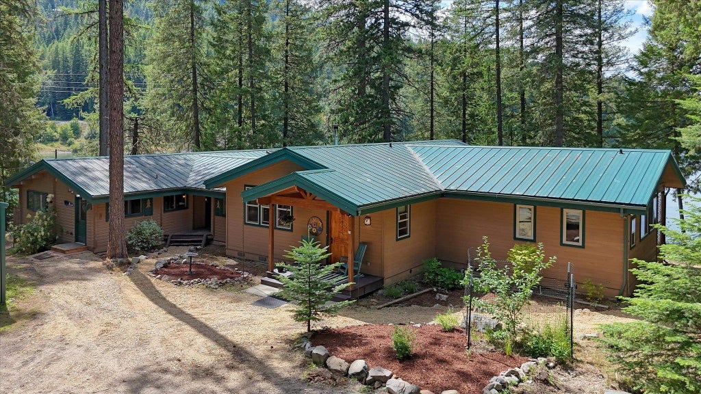 Photo of 241 Pend Oreille Homes Rd, Newport, WA 99003 (MLS # 202620850)