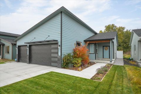 Photo of 4911 E Grace Ave, Spokane, WA 99217 (MLS # 202613509)