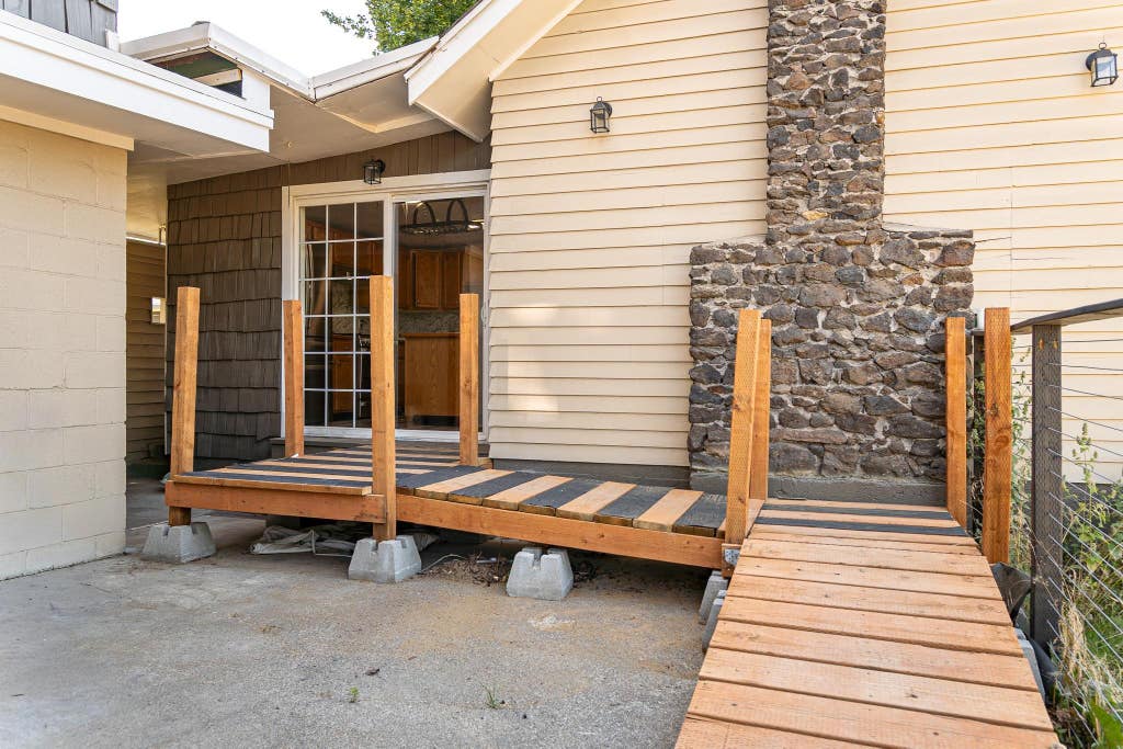 Photo of 3608 E 20TH Ave, Spokane, WA 99223 (MLS # 202621147)