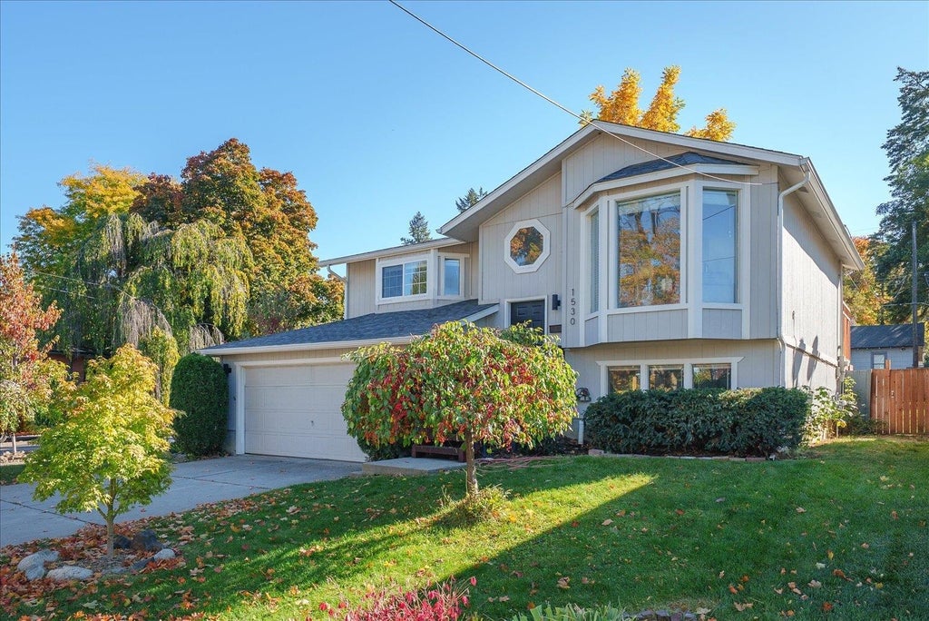 Photo of 1530 E 15th Ave, Spokane, WA 99203 (MLS # 202625877)