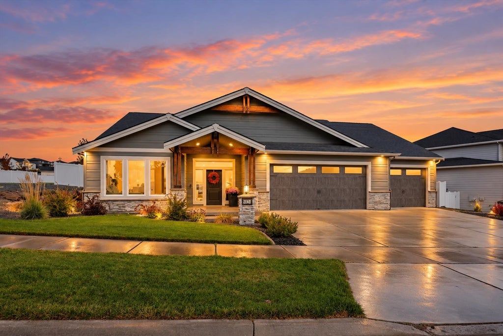 Photo of 2640 S Summit Estates Dr, Greenacres, WA 99016 (MLS # 202625753)