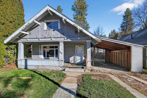 Photo of 953 E Ninth Ave, Spokane, WA 99202 (MLS # 202613338)