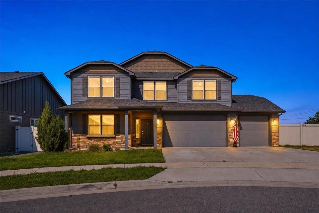 Photo of 4026 N Arrowleaf Loop, Post Falls, ID 83854 (MLS # 202621301)
