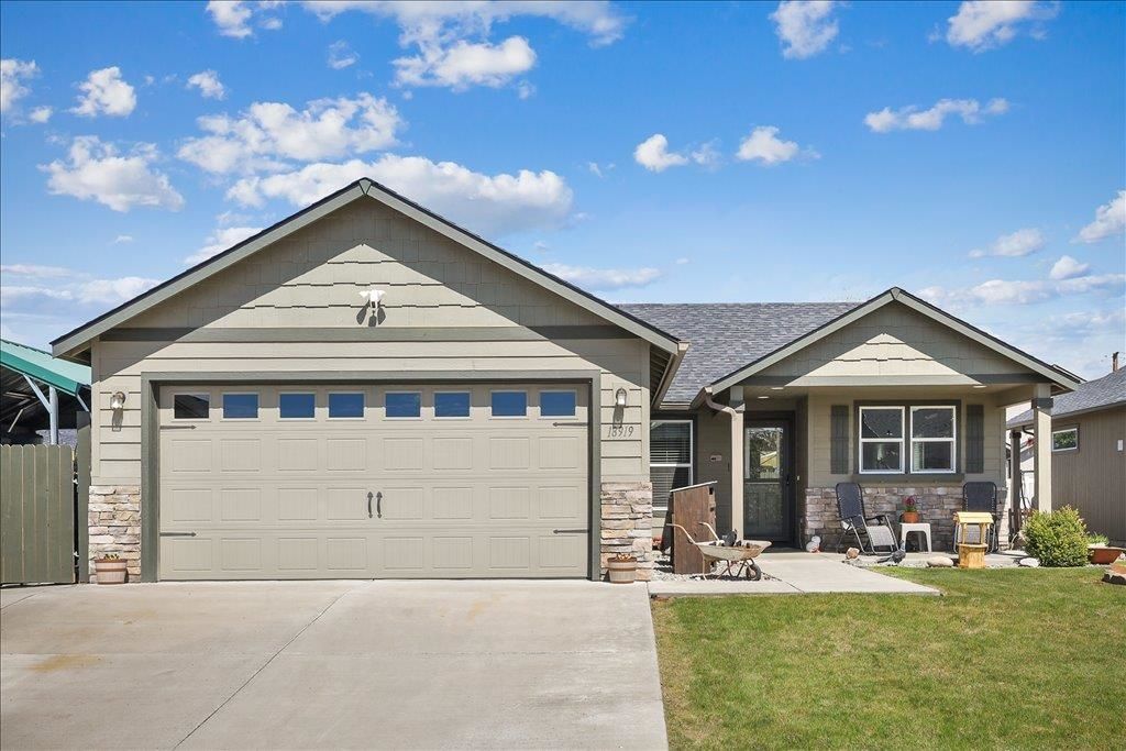 Photo of 18919 E FAIRVIEW AVE Ave, Spokane Valley, WA 99027 (MLS # 202616222)