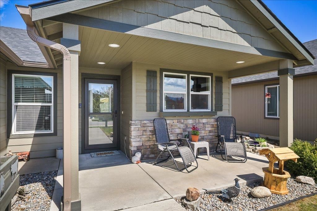 Photo of 18919 E FAIRVIEW AVE Ave, Spokane Valley, WA 99027 (MLS # 202616222)