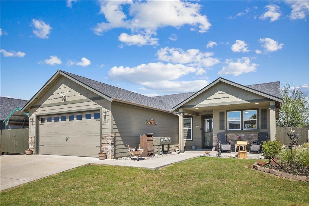 Photo of 18919 E FAIRVIEW AVE Ave, Spokane Valley, WA 99027 (MLS # 202616222)
