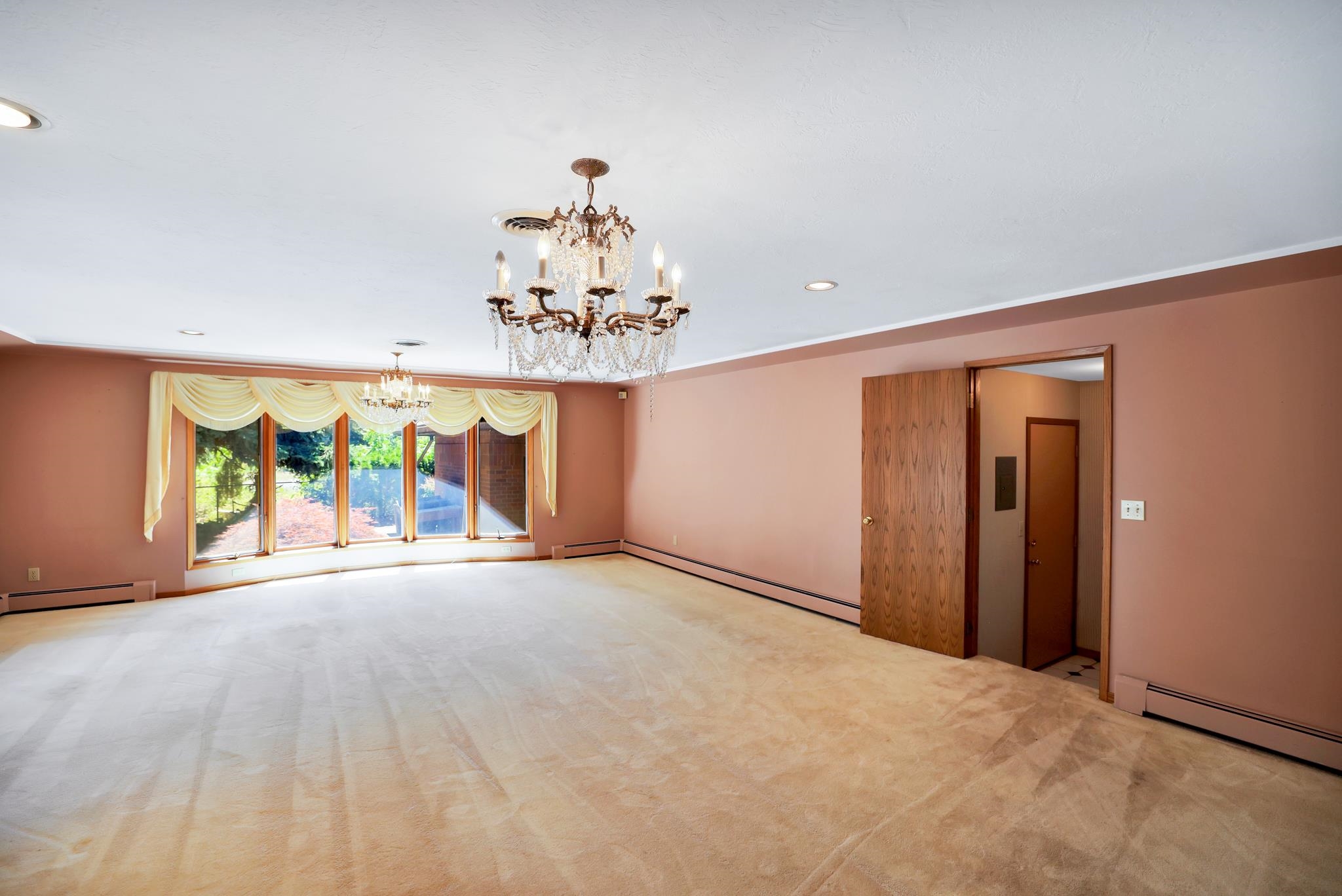 Photo 5 of 47 of 1823 S Felts Rd house