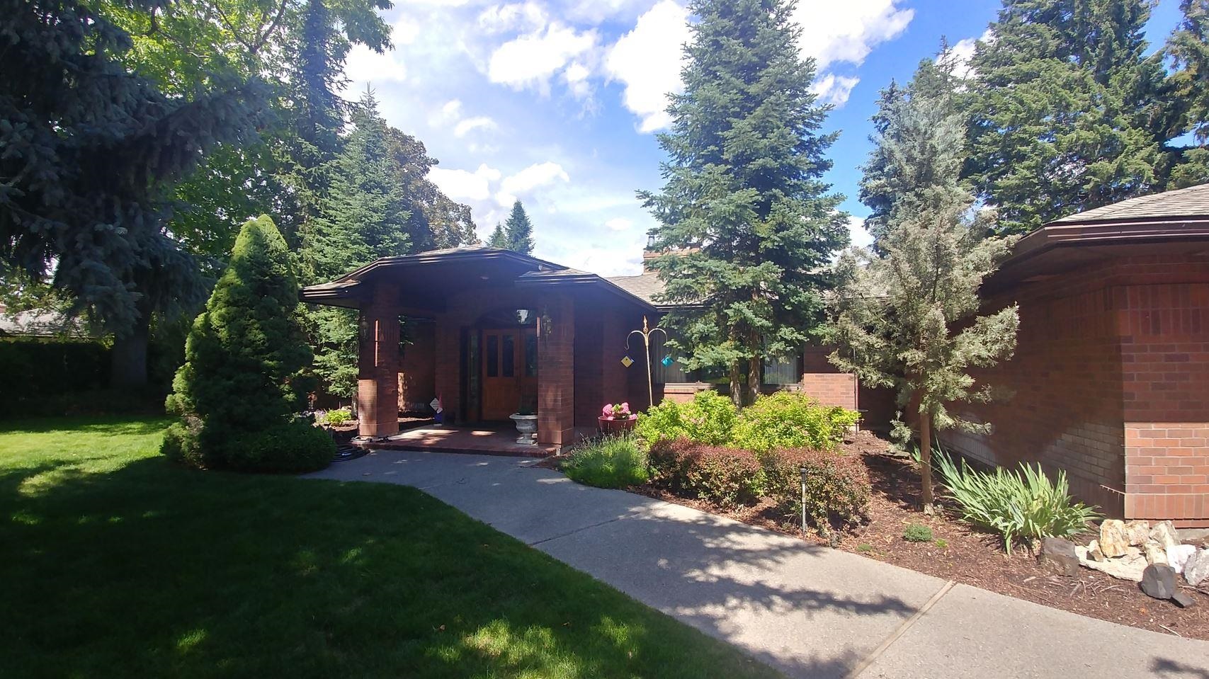 Photo 2 of 47 of 1823 S Felts Rd house