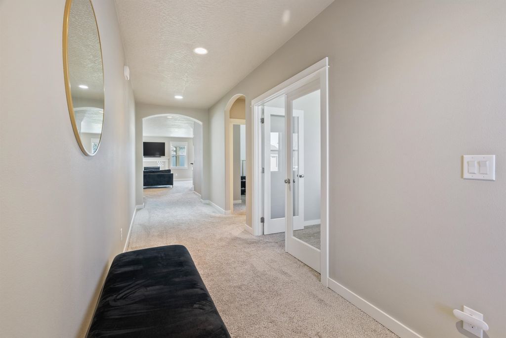 Photo of 1101 S Pillar Rock Dr, Spokane, WA 99224 (MLS # 202616500)