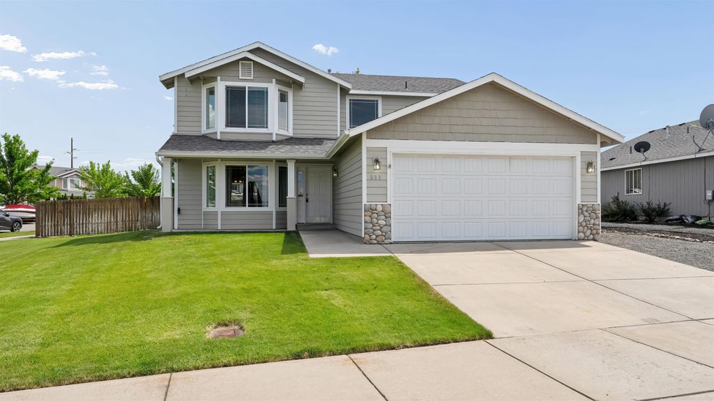 Photo of 509 S Molly Mitchell Dr, Airway Heights, WA 99001 (MLS # 202619996)