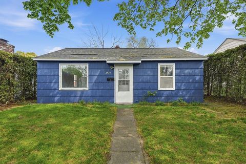 Photo of 2434 W Wabash Ave, Spokane, WA 99205 (MLS # 202616309)
