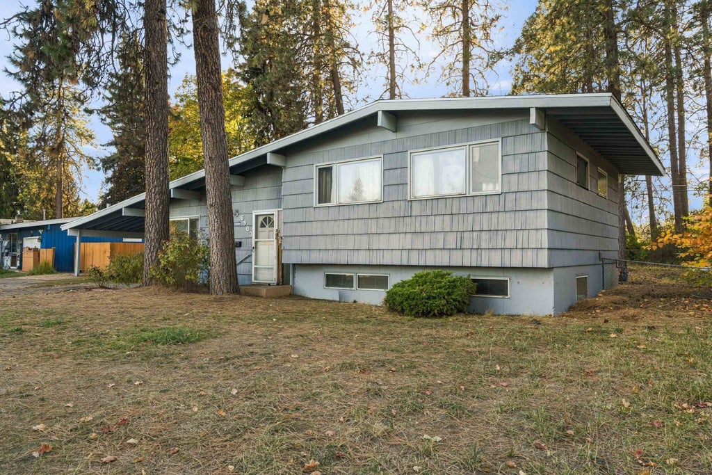 Photo of 6903 N Monroe St, Spokane, WA 99208 (MLS # 202625884)