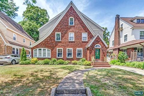 160 Hackett Place, Rutherford, NJ 07070 - MLS#: 24020794