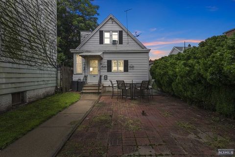 282 Ackerman Avenue, Clifton, NJ 07011 - MLS#: 24025491