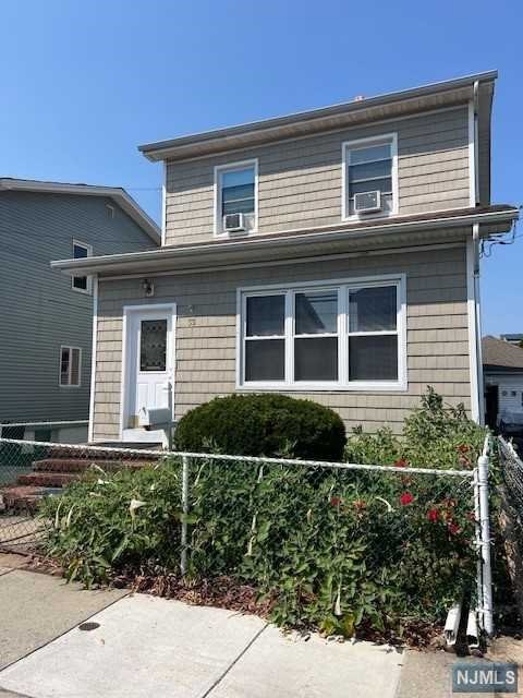 Rental Property at 33 Pine Street 1st Floor, Lodi, New Jersey - Bedrooms: 2 
Bathrooms: 1 
Rooms: 5  - $2,400 MO.