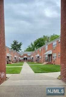 222 Garibaldi Avenue Apt 16, Lodi, New Jersey - 1 Bedrooms  
1 Bathrooms  
2 Rooms - 
