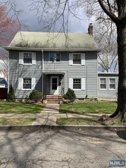 6 Sherman Avenue, East Orange, New Jersey - 4 Bedrooms  
2 Bathrooms  
9 Rooms - 