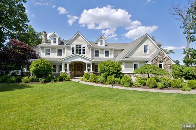 Property for Sale at 75 Ripplewood Drive, Upper Saddle River, New Jersey - Bedrooms: 5 
Bathrooms: 6 
Rooms: 12  - $2,695,000