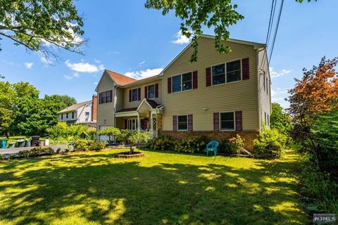 332 N Farview Avenue, Paramus, NJ 07652 - MLS#: 24026157