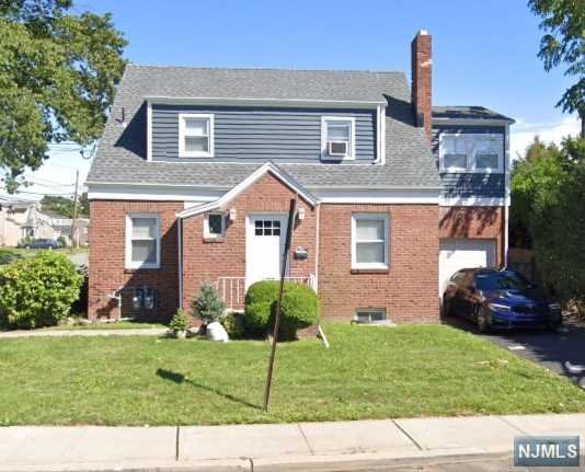 Rental Property at 32 Hazel Street 1, Clifton, New Jersey - Bedrooms: 2 
Bathrooms: 2 
Rooms: 5  - $2,950 MO.