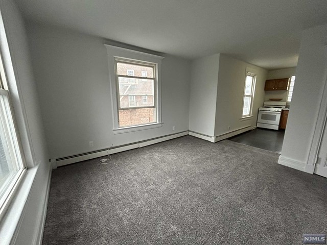 9294 Church Street 2B, Montclair, New Jersey - 3 Bedrooms  
2 Bathrooms  
5 Rooms - 