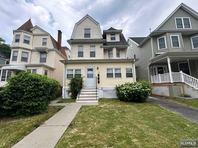 90 N 18th Street, East Orange, New Jersey - 6 Bedrooms  
4 Bathrooms  
18 Rooms - 