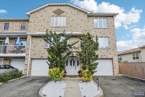 74 Salvatore Court, Elmwood Park, NJ 07407 - MLS#: 24027230