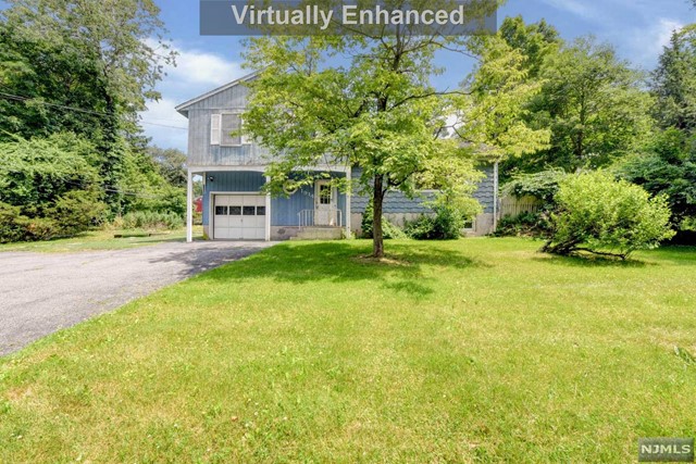 Photo 1 of 1914 Clinton Road, West Milford, New Jersey, $249,950, Web #: 324020639